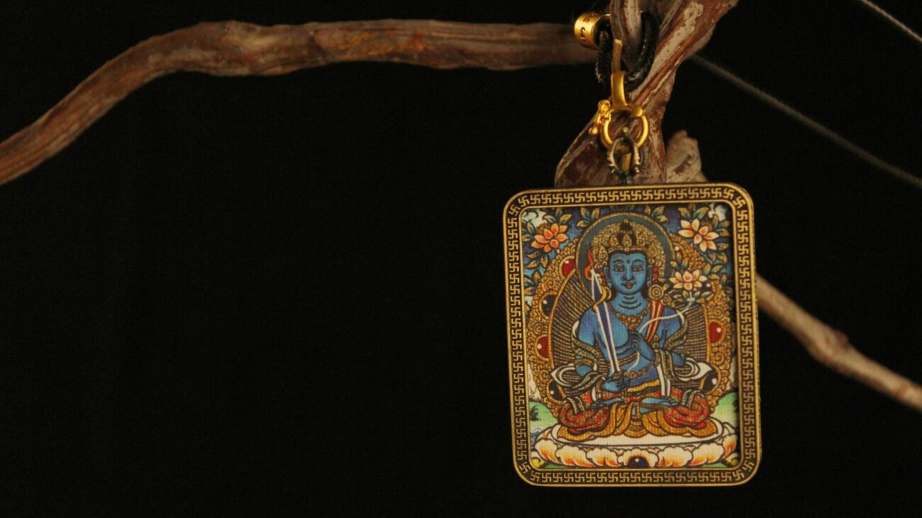 Handcrafted Blue Deity Thangka Pendant Necklace: A Refined Tibetan Buddhist Art Piece 1 - Tanfog