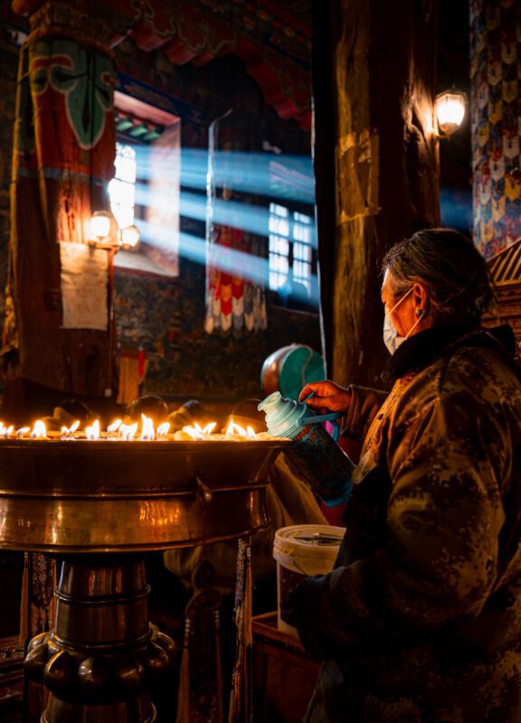 Sacred Canvas: A Guide to Thangka Painting 2 - Tanfog