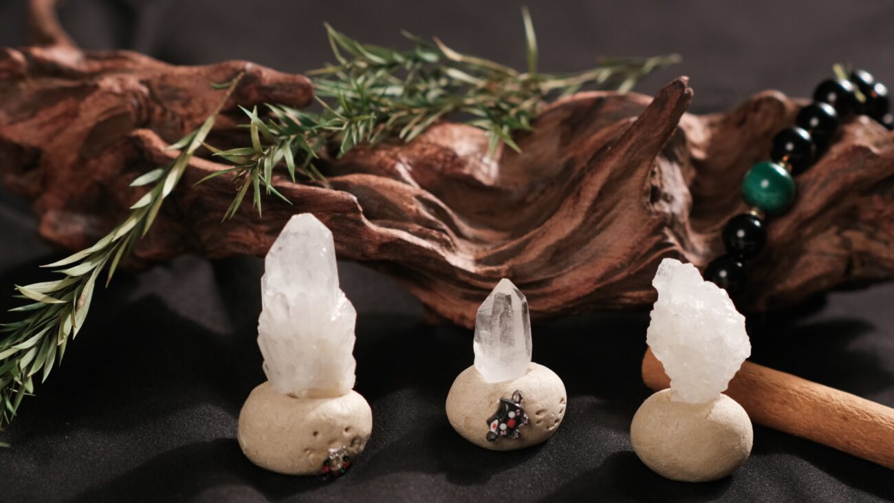 Crystals as Personal Talismans: Meaning and Belief 5 - Tanfog