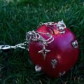 1:1 Red Apple Pendant / Ornament|The Original Sin, recreated in 1:1 perfection. Two distinct paths into darkness. - Image 2