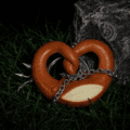 Pretzel Keychain / Bag Charm|Golden crust, locked heart. A bakery classic, chained for rebellion.